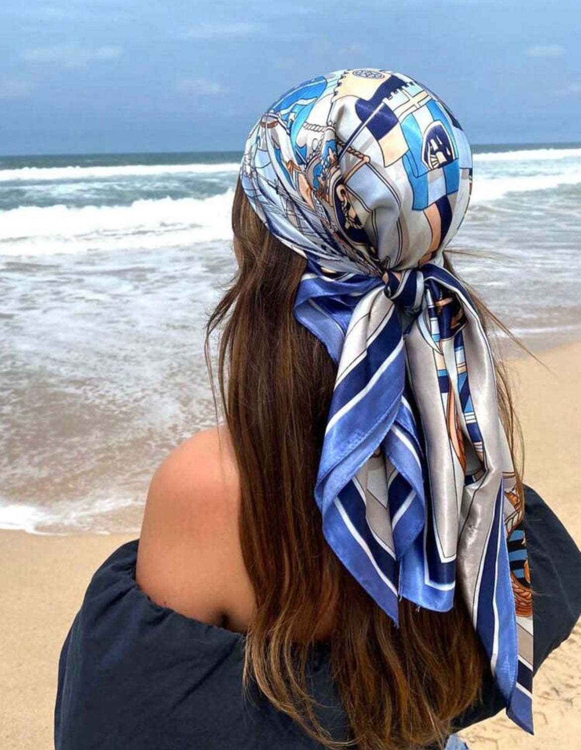 Chain & Floral Pattern Bandana/Satin Headscarf