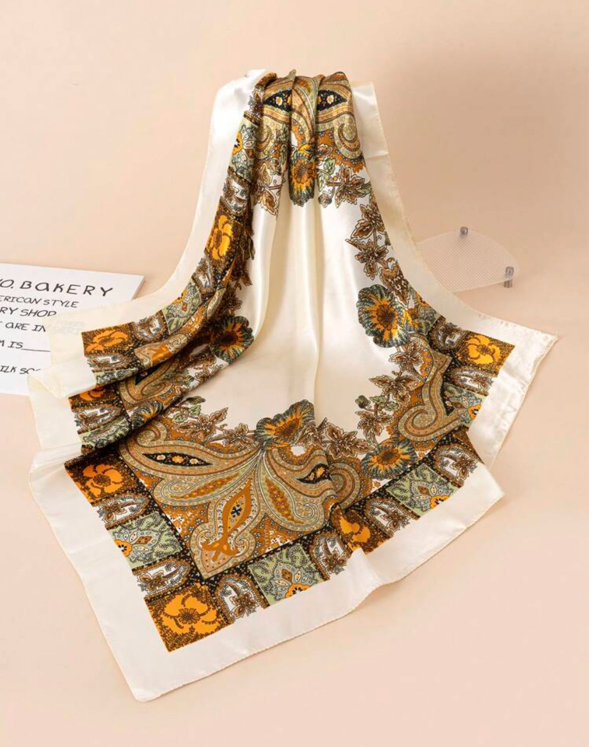 Chain & Floral Pattern Bandana/Satin Headscarf
